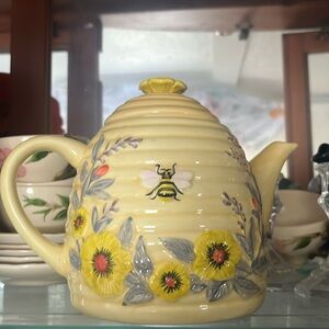 Certified International Bee Sweet 3-D Beehive Teapot